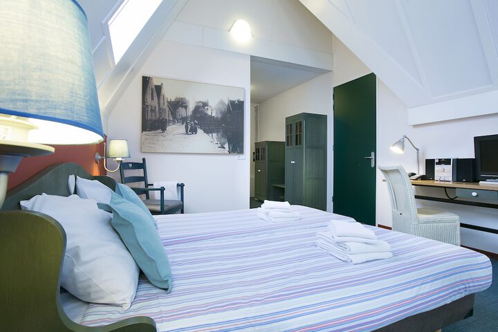 Room 7 of 39