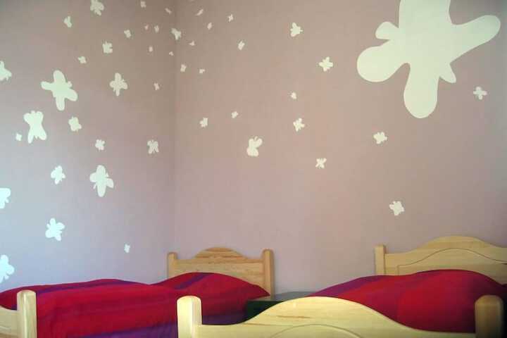 Room 15 of 37