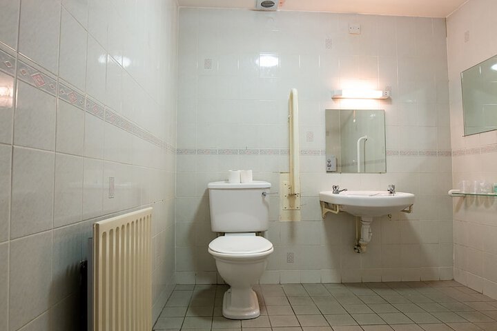 Room 35 of 53