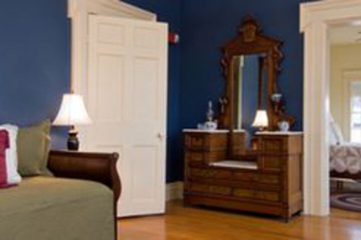Room 40 of 51