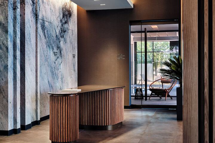 Concierge desk