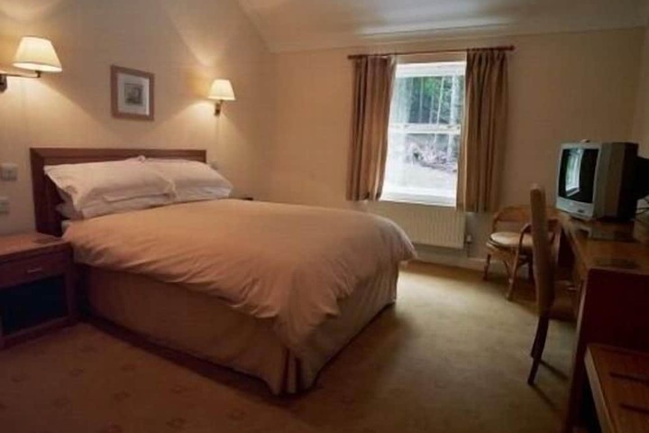 Room 6 of 21
