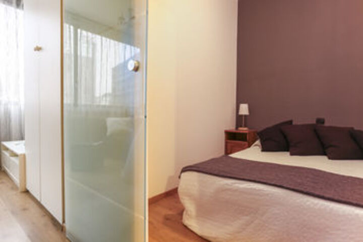 Room 213 of 871