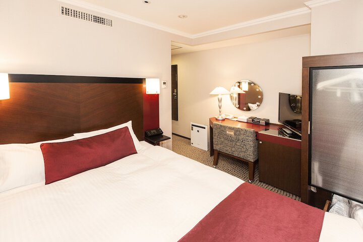 Room 17 of 39