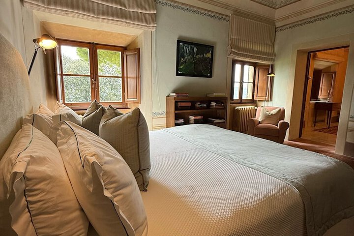 Room 25 of 140