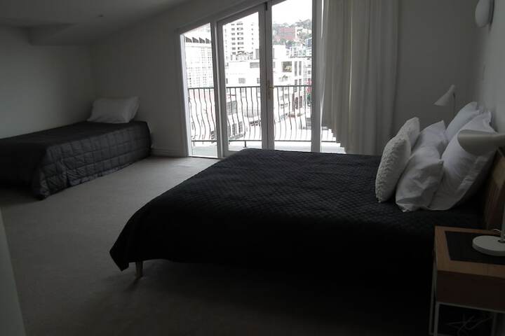 Room 14 of 129