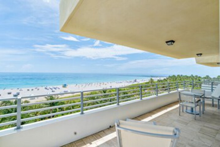 Beach 111 of 318