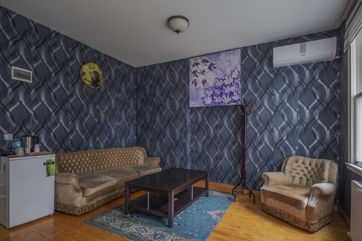 Room 66 of 99