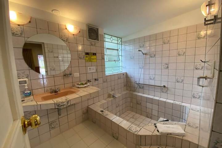 Room 15 of 45