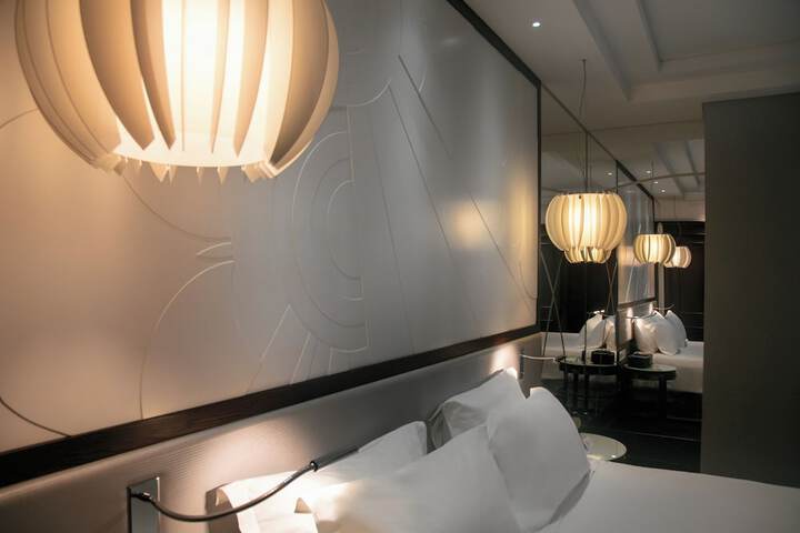 Hotel Interior 100 of 116