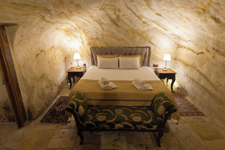 Room 16 of 70