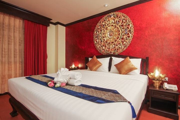 Room 4 of 14