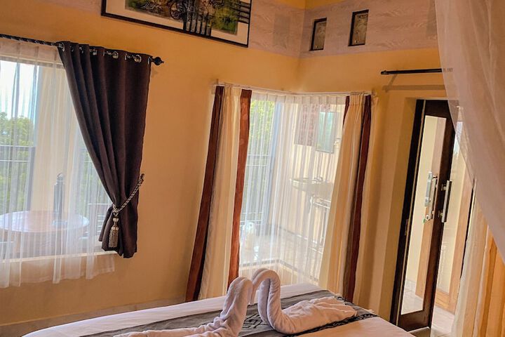 Room 20 of 49