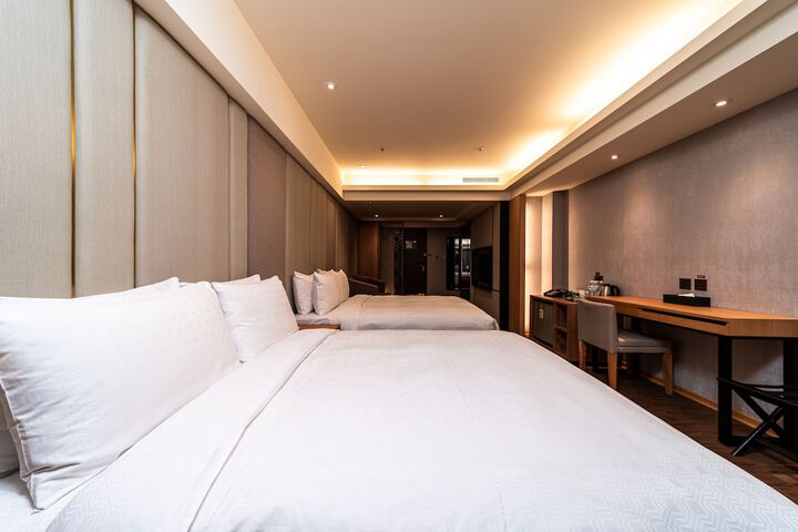Room 14 of 51