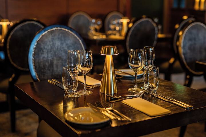 Dining 32 of 71