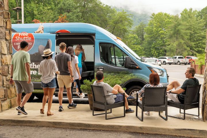 Shopping center shuttle