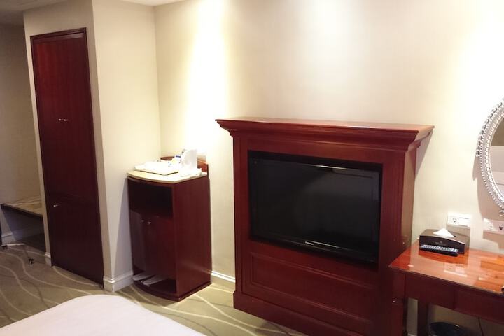 Room 26 of 56
