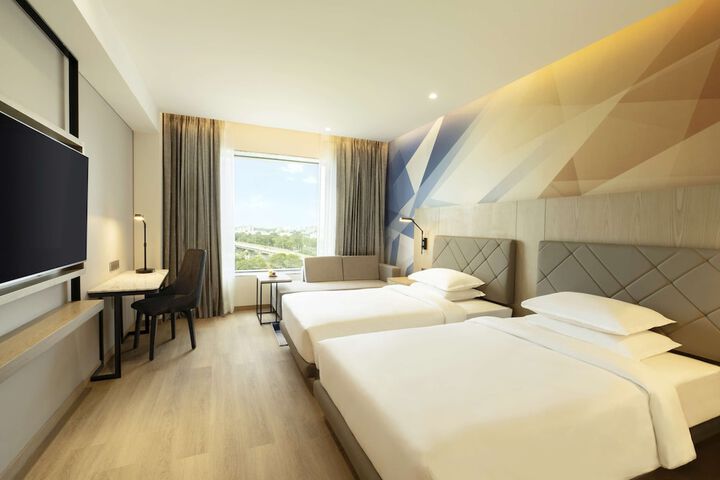 Room 15 of 49