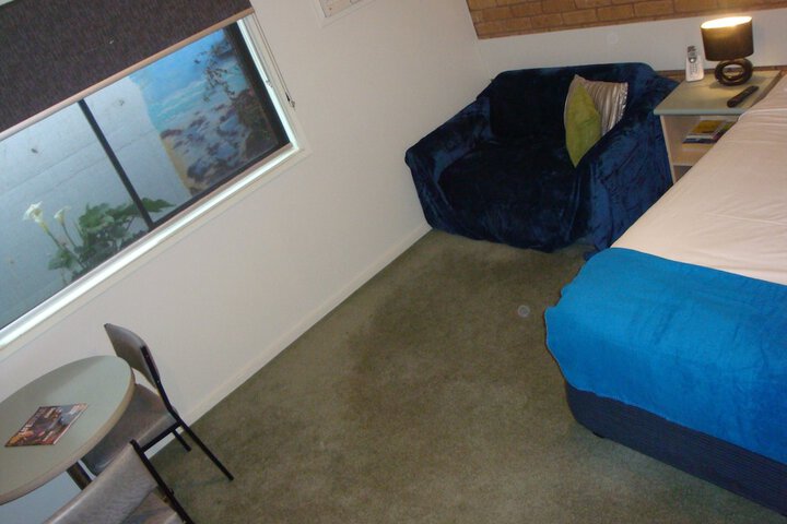 Room 33 of 51