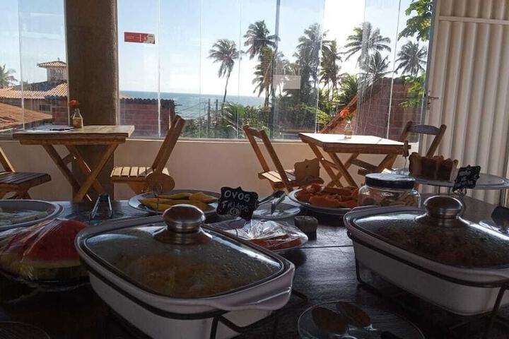 Dining 7 of 10