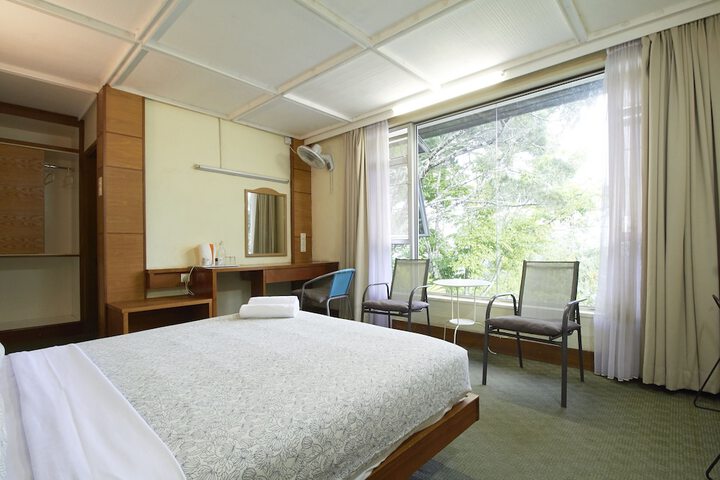 Room 21 of 39