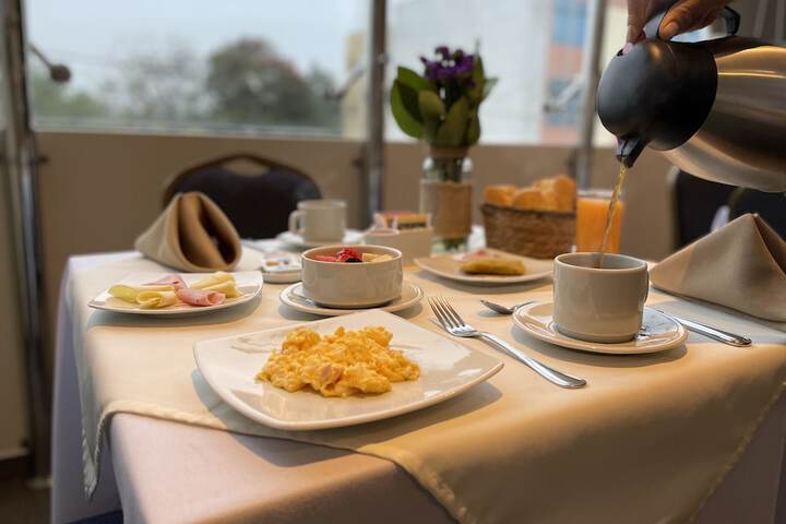 Breakfast/Coffee Service 58 of 63