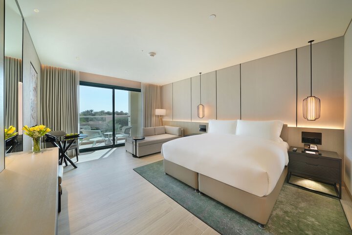 Room 26 of 180