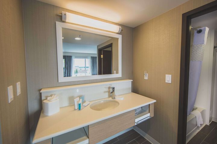 1 King Hearing Mobility Accessible Roll in Shower (7 of 11)