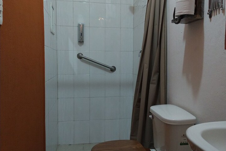 Room 58 of 99