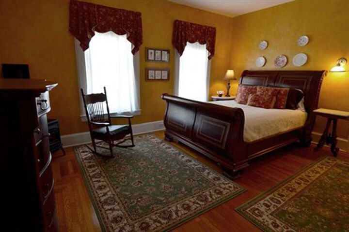 Room 12 of 155
