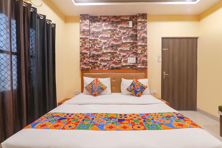 Room 15 of 29