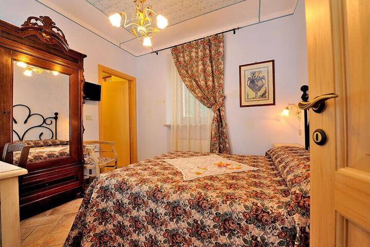 Room 15 of 41