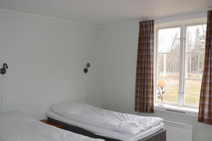 Room 44 of 50
