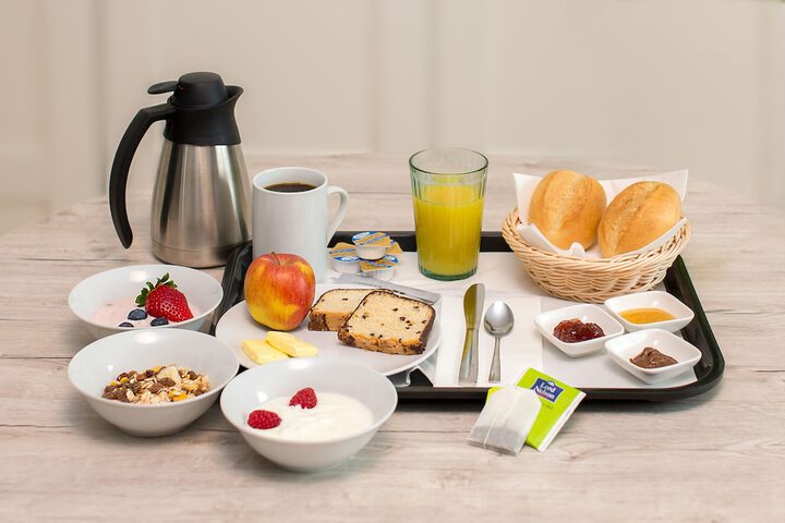 Breakfast/Coffee Service 45 of 64