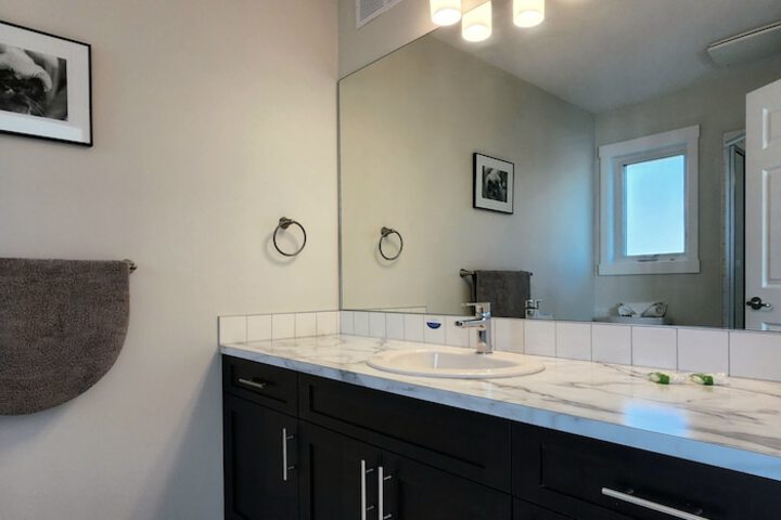 Room 472 of 543