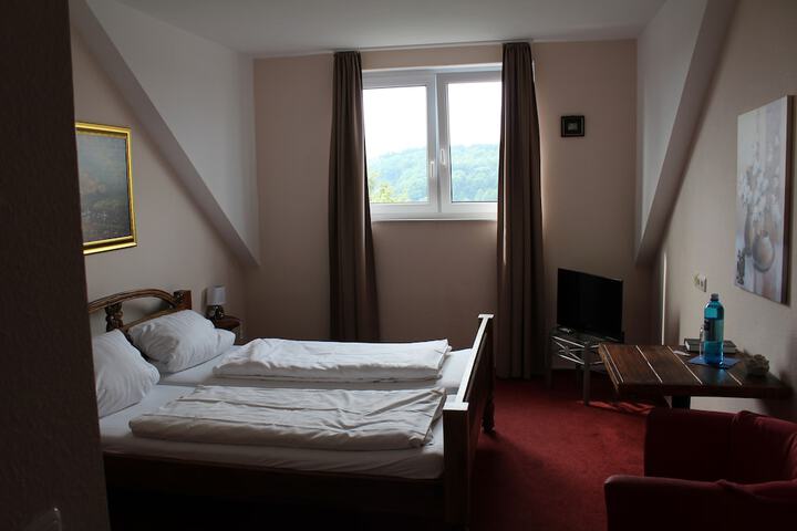 Room 14 of 68