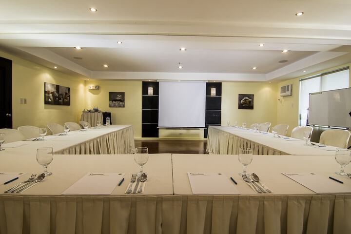 Ballroom/Hall 44 of 49