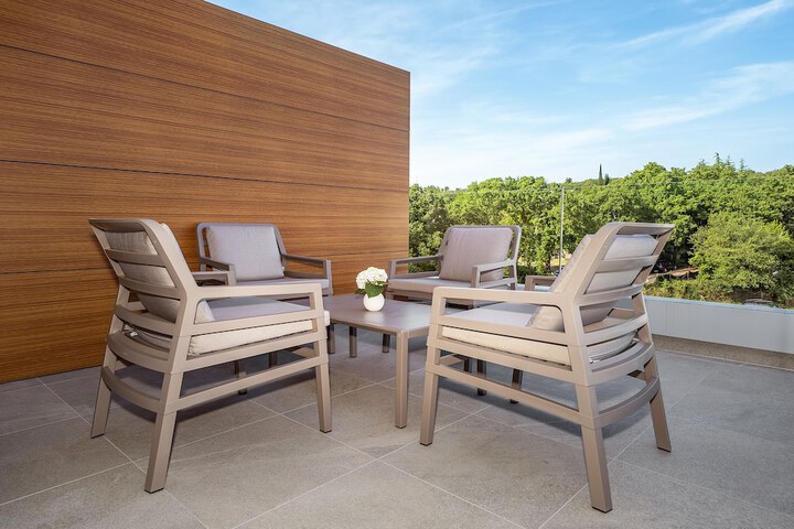 Terrace/Patio 26 of 77