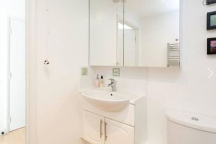 Room 3 of 15