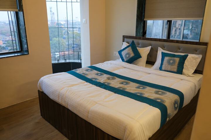 Room 10 of 23