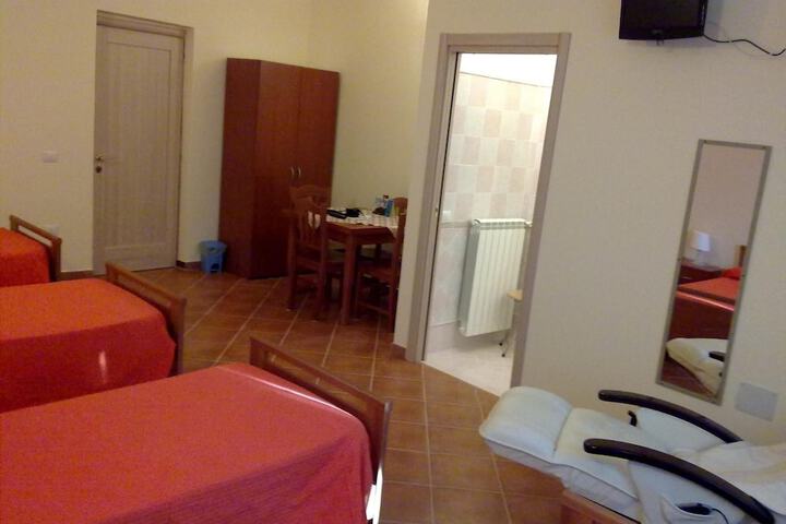 Room 18 of 65