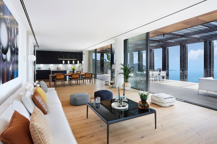 Room 3 of 80