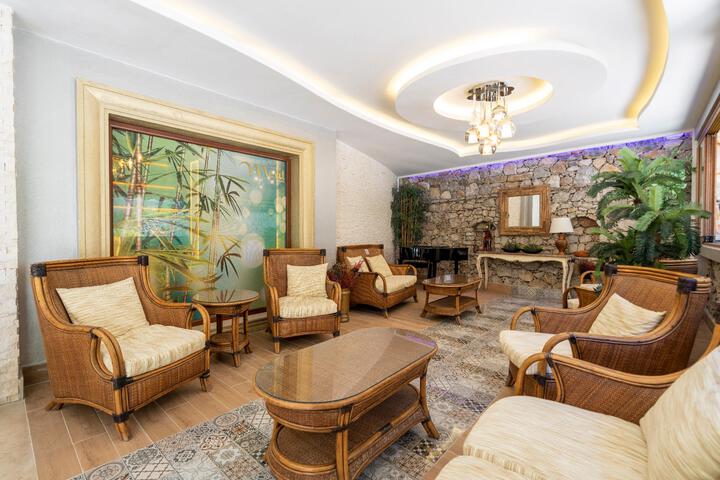 Hotel Interior 8 of 58