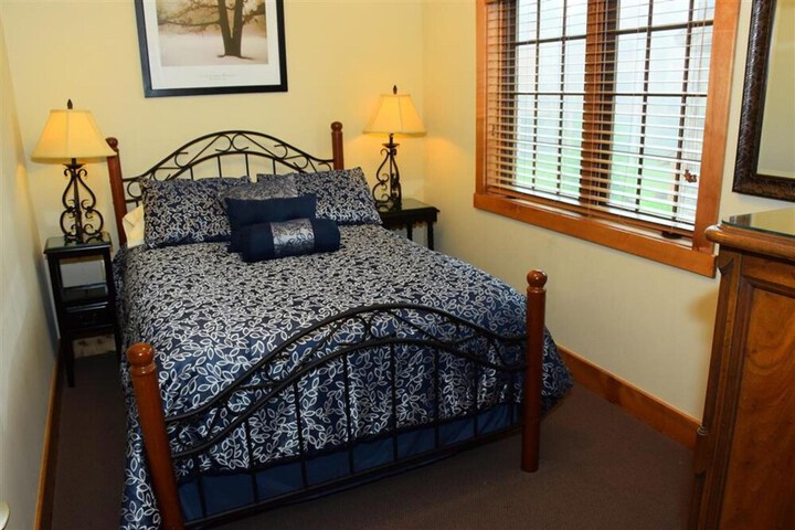 1 Bedroom Condo Villa Queen Bed Sofa (193 of 252)