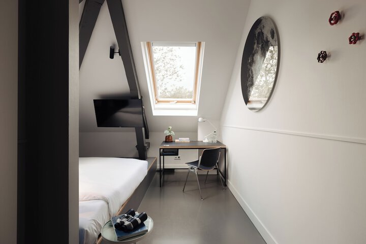 Room 21 of 58