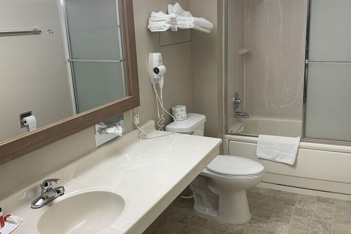 Room 46 of 62