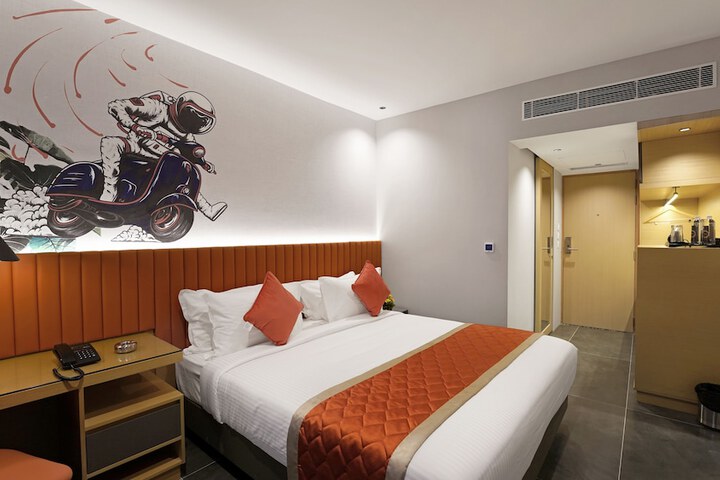 Room 14 of 24