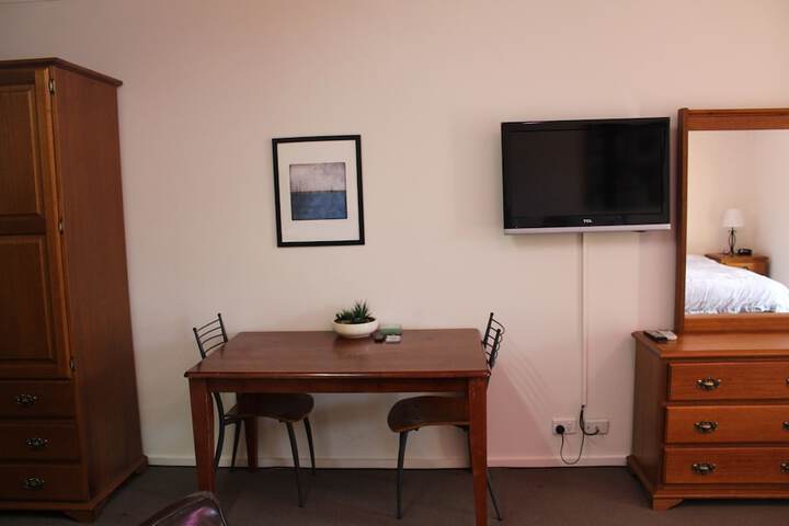Room 6 of 22