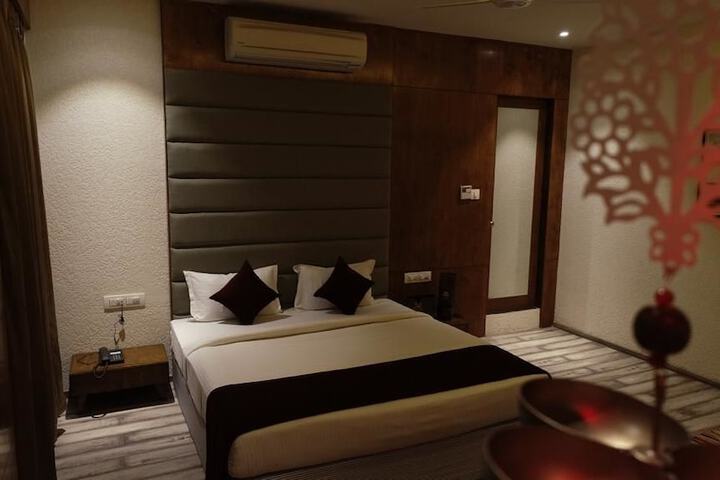 Room 18 of 59