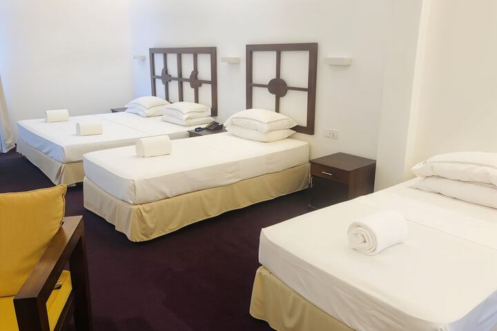 Room 18 of 85